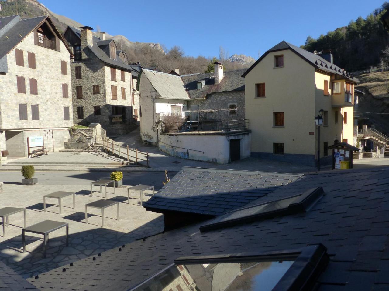 Hotel Casa Escolano El Pueyo de Jaca Eksteriør billede
